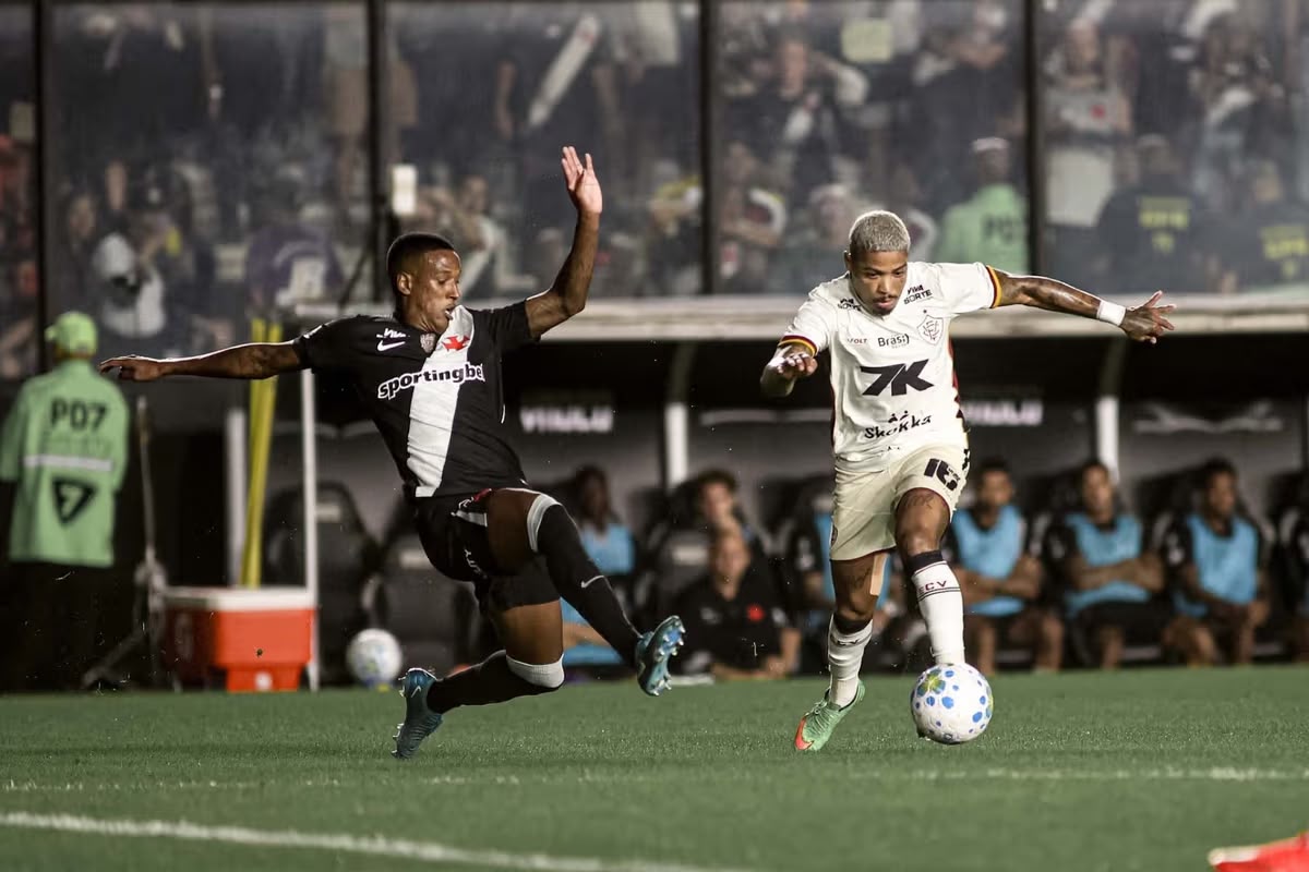 Vitória perde para o Vasco e vai decidir vaga na Copa do Brasil no Barradão