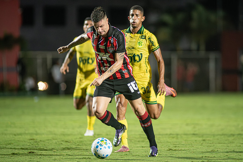 Vitória encara o Mirassol em busca de quebrar tabu como visitante no Brasileirão