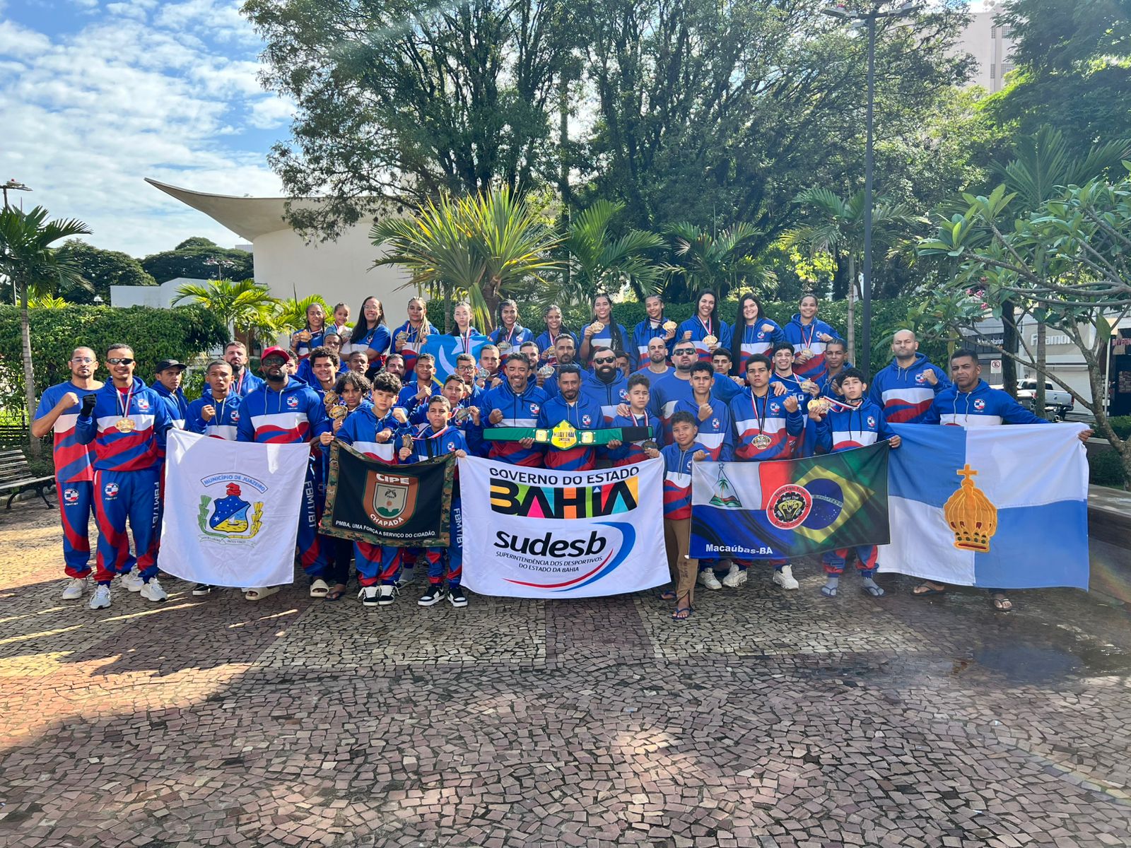 Bahia vence Campeonato Brasileiro de Muaythai com um cinturão semiprofissional e 21 medalhas de ouro