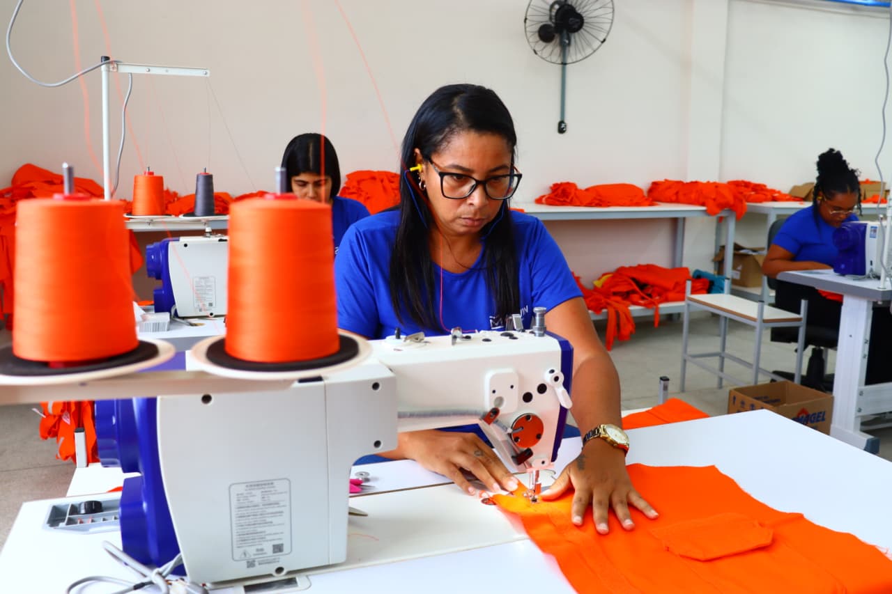 Em Olindina, SDE celebra inauguração de parque fabril