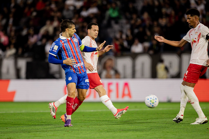 Bahia bate o Bragantino fora de casa e chega a 10 jogos de invencibilidade