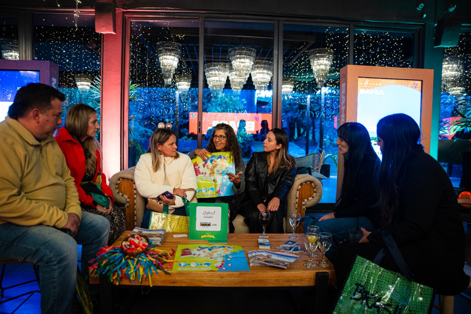 Bahia divulga novos destinos e experiências turísticas em eventos no Brasil e no exterior