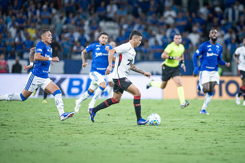 Vitória recebe o Cruzeiro, neste domingo (20), pelo Campeonato Brasileiro.