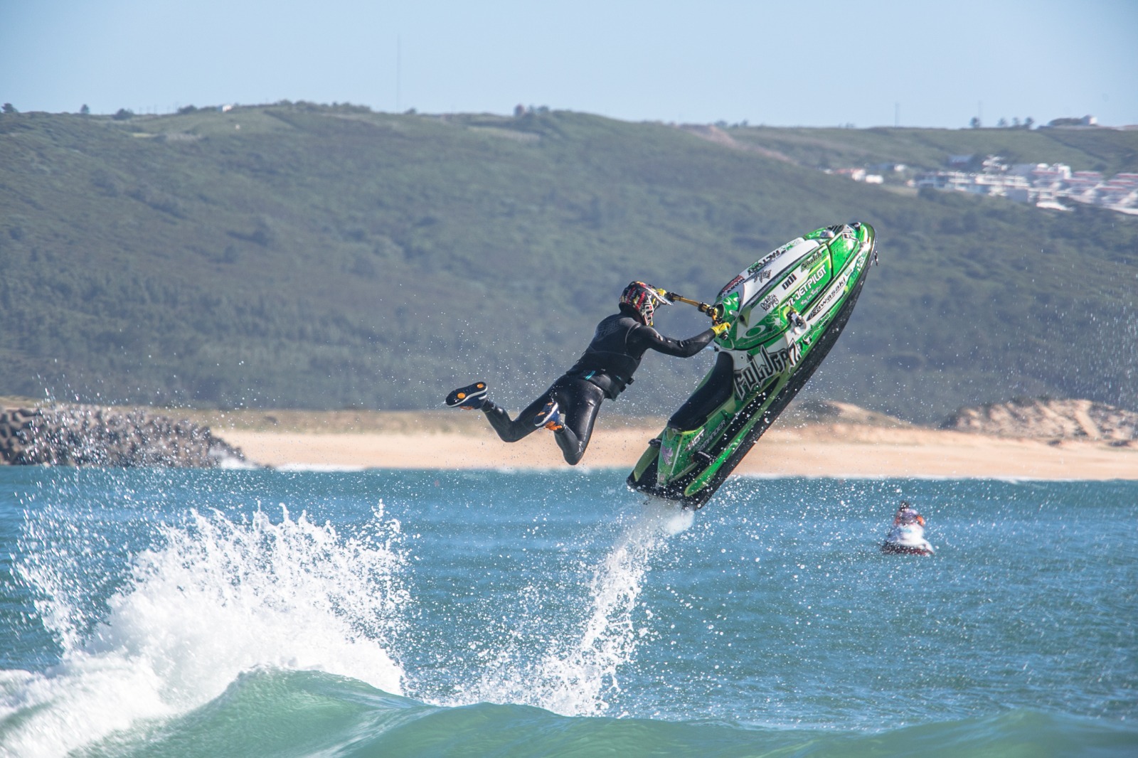 Pilotos de 10 países disputam Copa do Mundo Jet Waves neste final de semana em Guarajuba