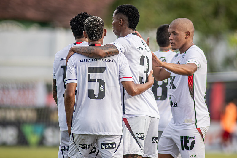 Vitória e Jequié se enfrentam pela 7ª rodada do estadual, no estádio Waldomiro Borges