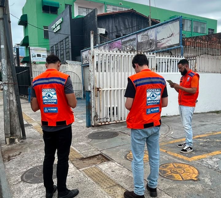 Defesa Civil de Salvador faz vistoria preventiva no circuito do desfile de 7 de Setembro