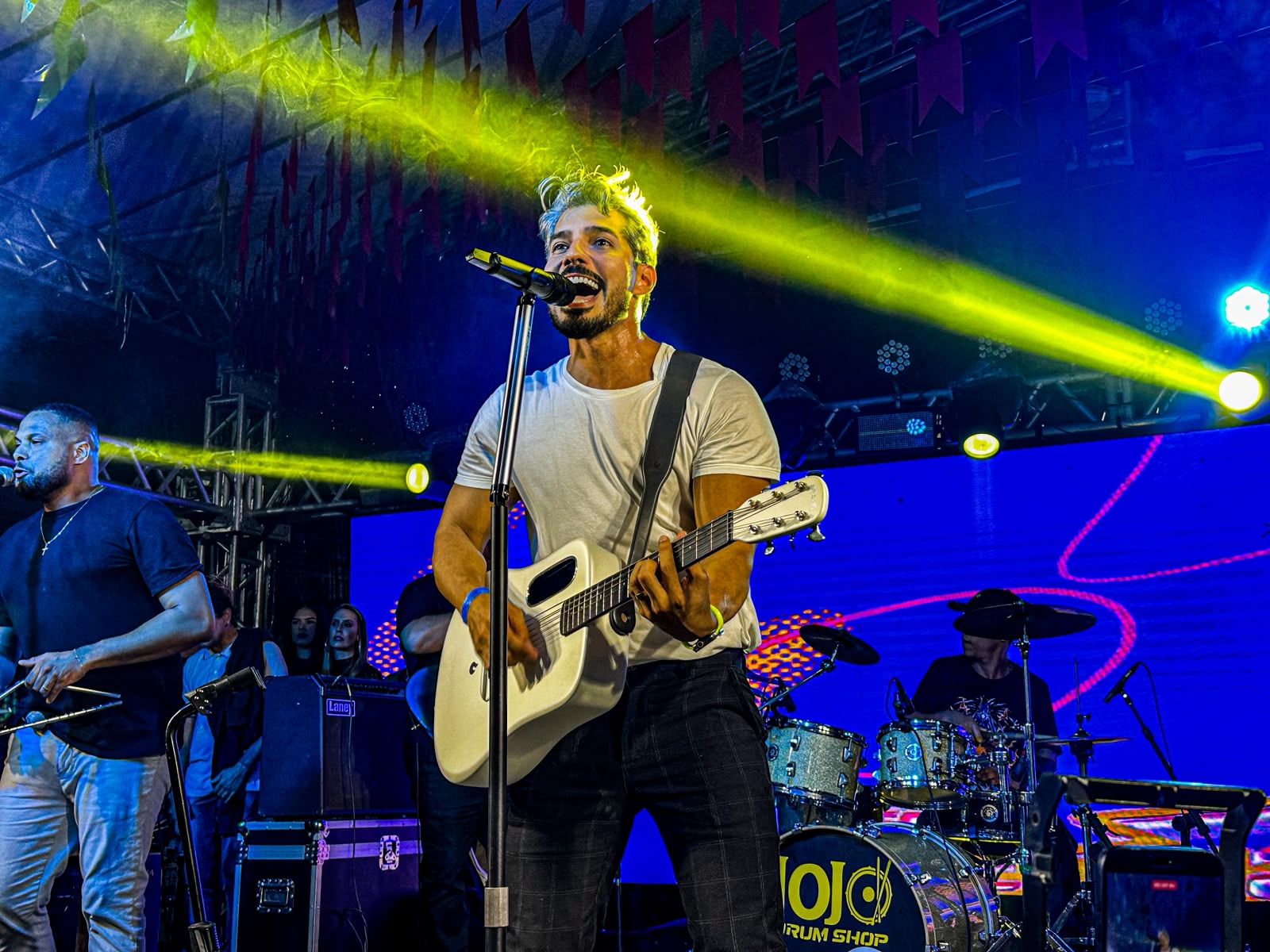 Segunda noite do Arraiá das Viúvas reúne grande público na Praça Ernesto Simões e celebra a tradição junina em Simões Filho