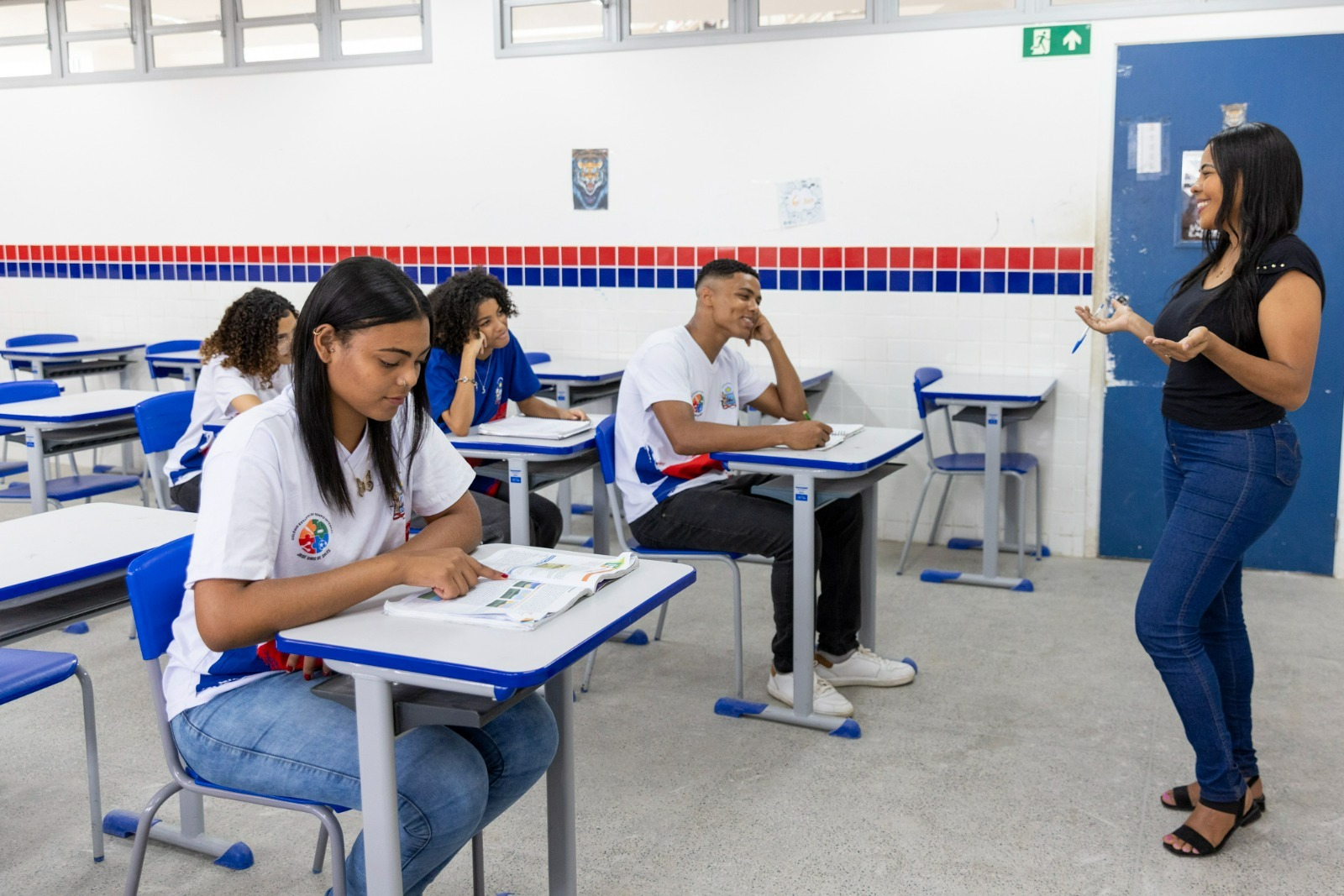Profissionais da Educação começam a receber pagamento do acordo do Piso Salarial do Magistério