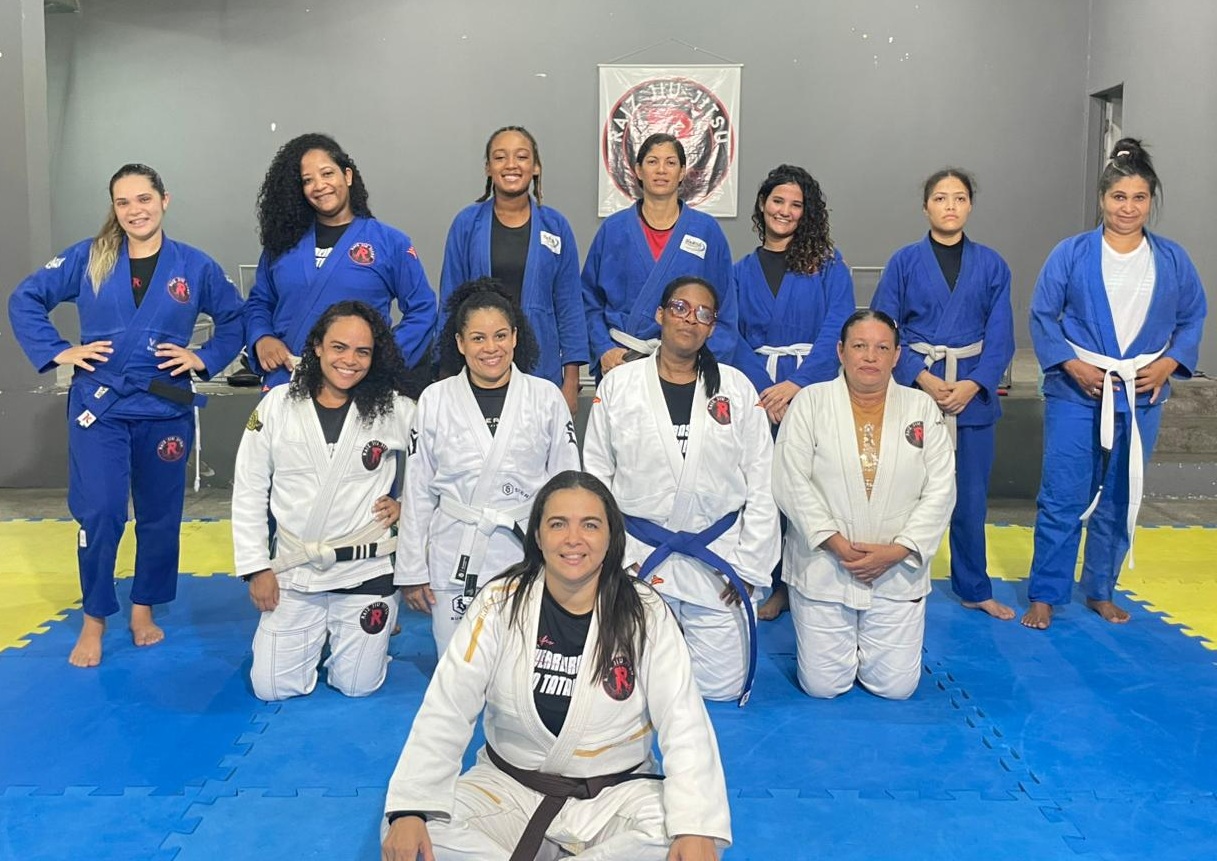 Guerreiras do Tatame leva defesa pessoal e acolhimento ao Boulevard Camaçari