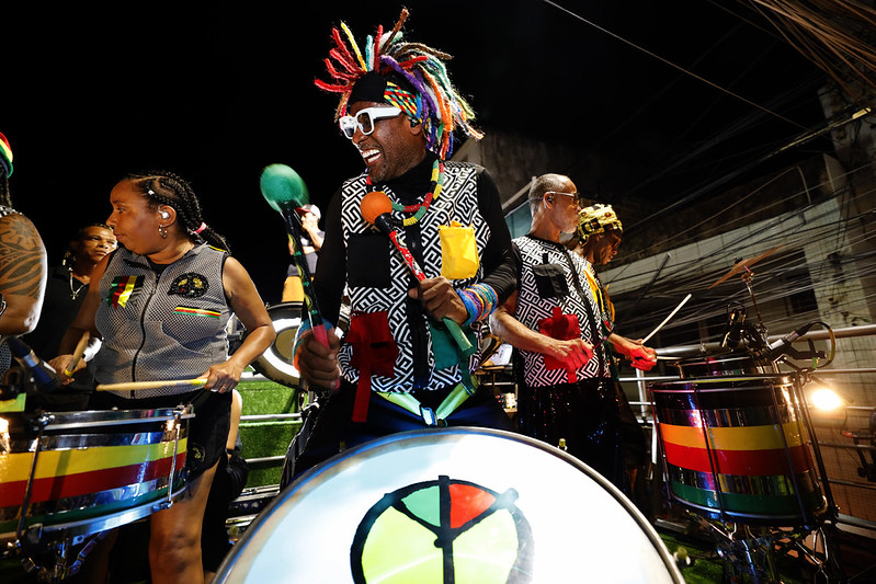 Com apoio do Estado, Carnaval do Nordeste de Amaralina é aberto com participação do Olodum