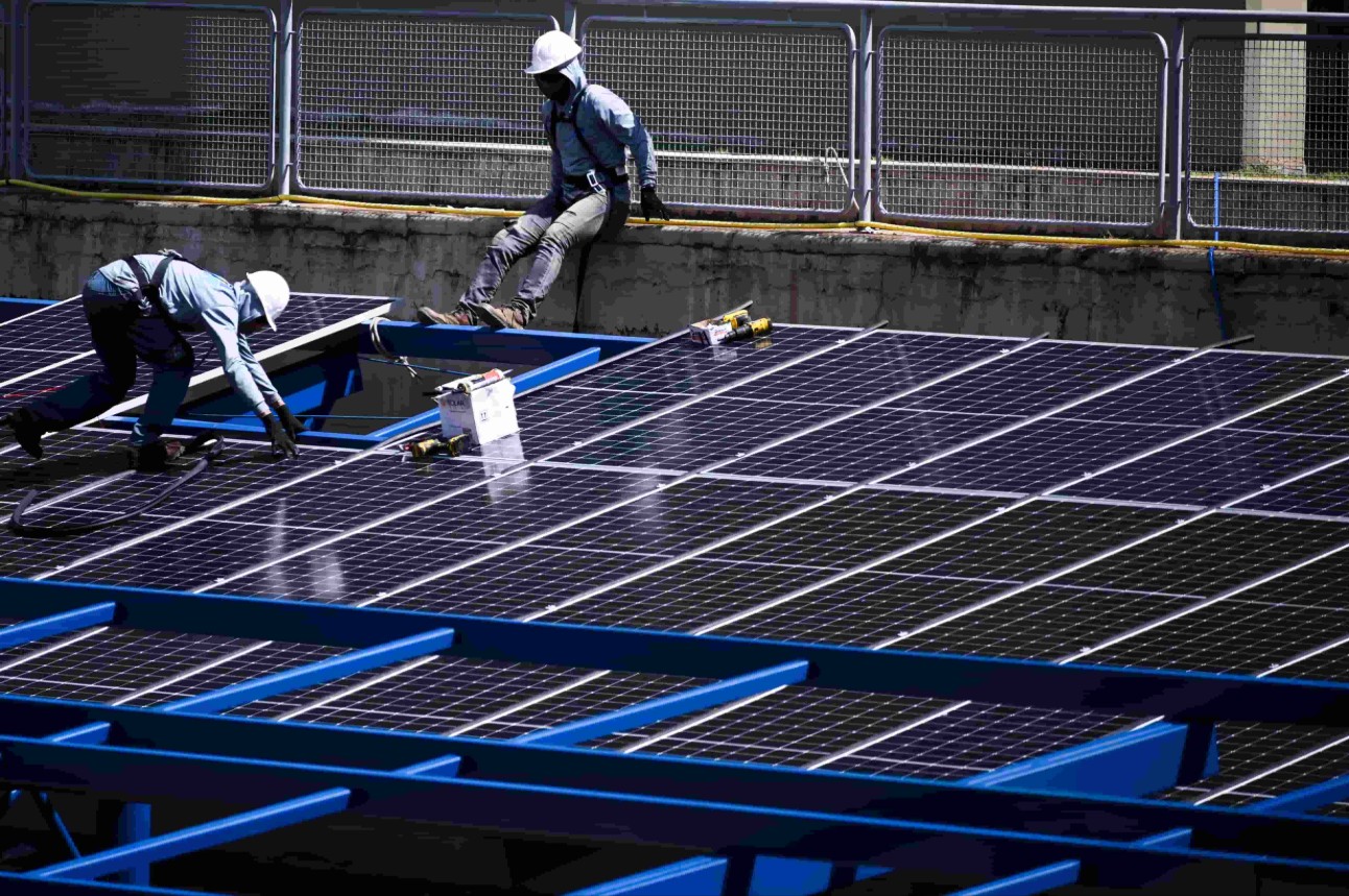 Conheça 16 profissões que devem crescer na indústria até 2035