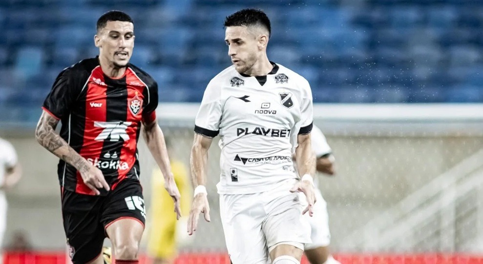Vitória vence o ABC e vai decidir o título da Copa do Nordeste  no Barradão
