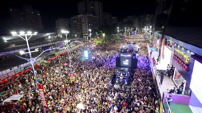 Carnaval Salvador 2026: confira a programação completa dos principais circuitos neste domingo (15)