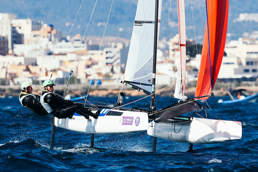 Atletas destaques das águas abertas e da vela disputam competições nacionais e internacionais com apoio do Estado