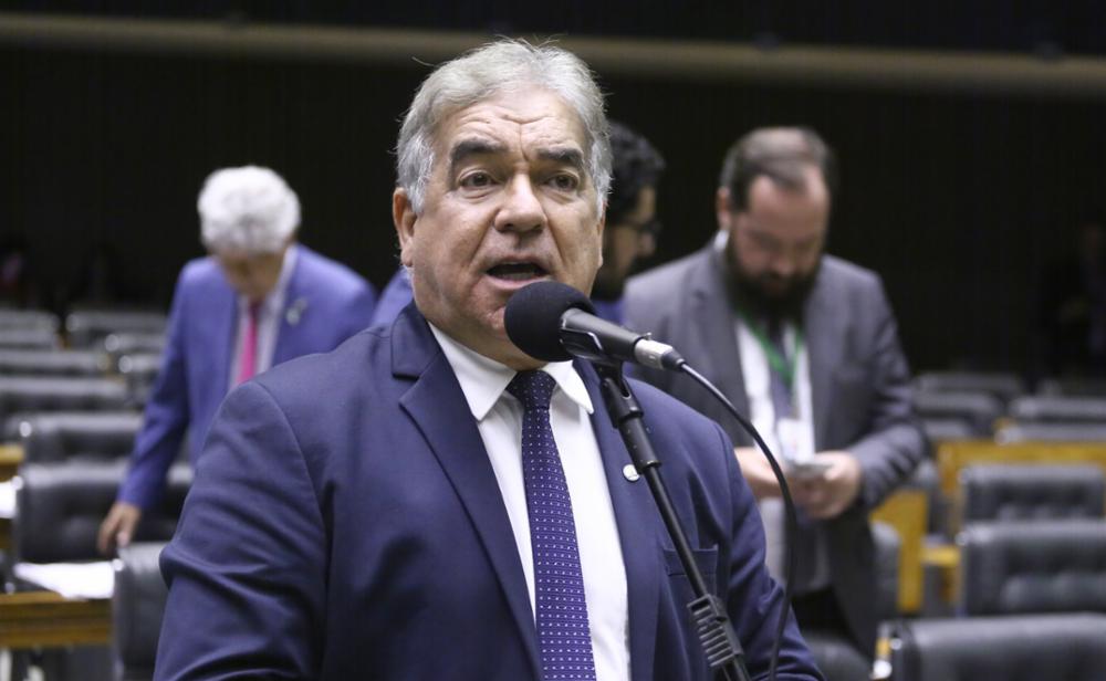 Fim da escala 6x1 em debate no Congresso acende alerta no setor produtivo; deputado Zé Neto vê possibilidade de “meio-termo”