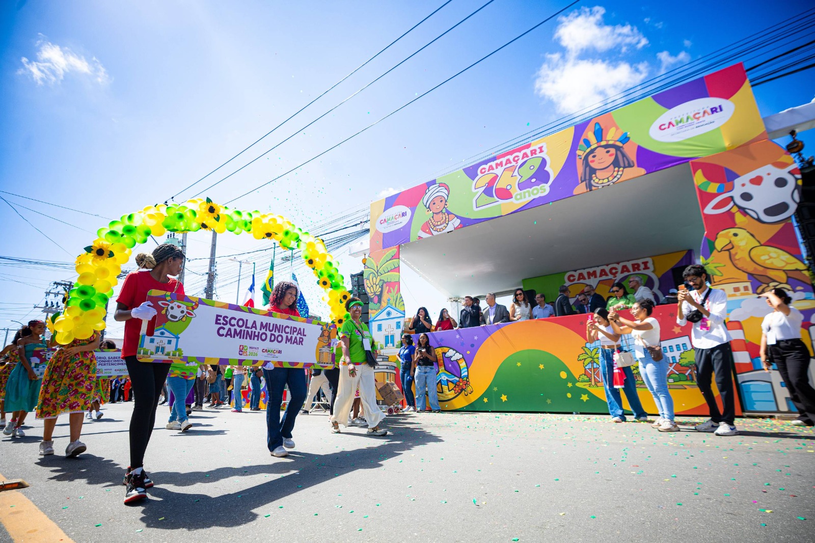 Monte Gordo abre comemorações pelos 268 anos de Camaçari com desfile que celebra educação, cultura e tradição