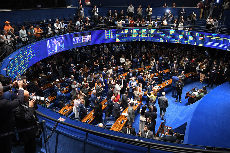 Dose dupla do Congresso: PEC do fim da 6×1 & Prospera MEI