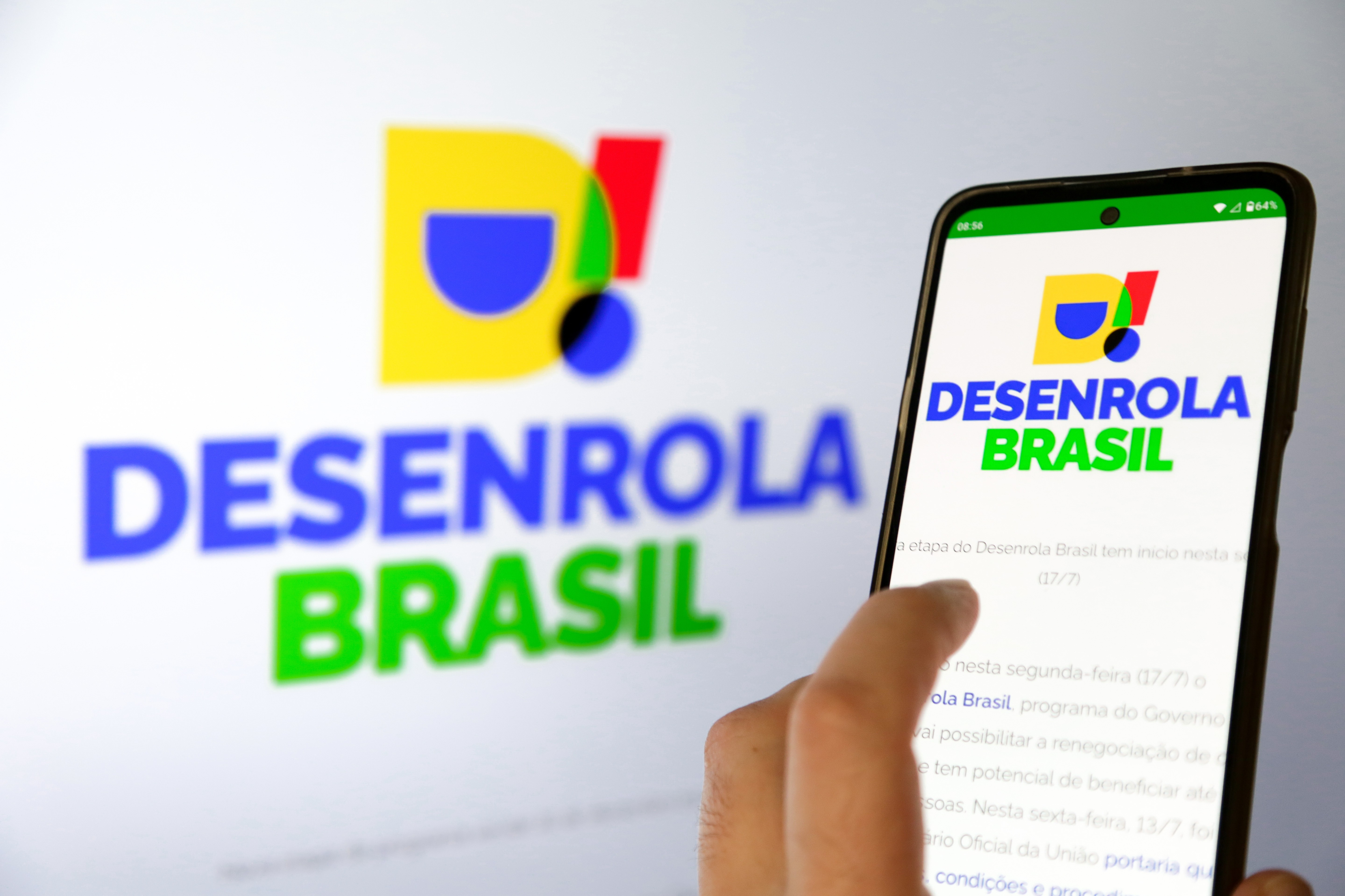 Novo Desenrola Brasil: saiba como renegociar dívidas com FGTS e descontos de até 90%
