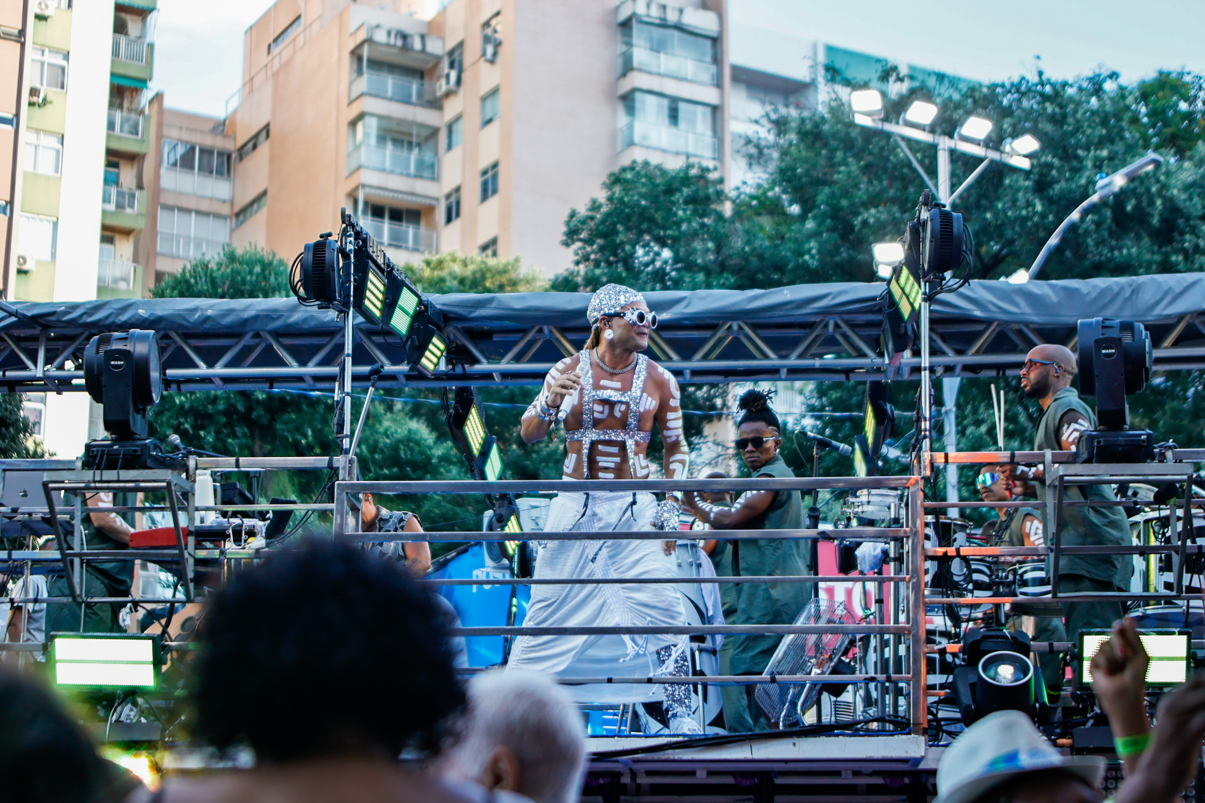 Timbalada exalta história da música baiana durante desfile no Campo Grande neste domingo (15)