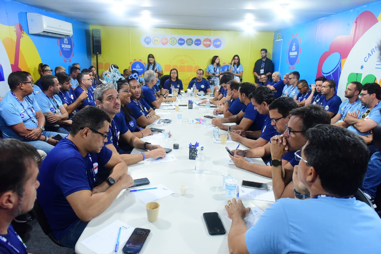 Bruno Reis destaca cidade lotada e público recorde de quase 2 milhões nos principais circuitos no domingo de Carnaval